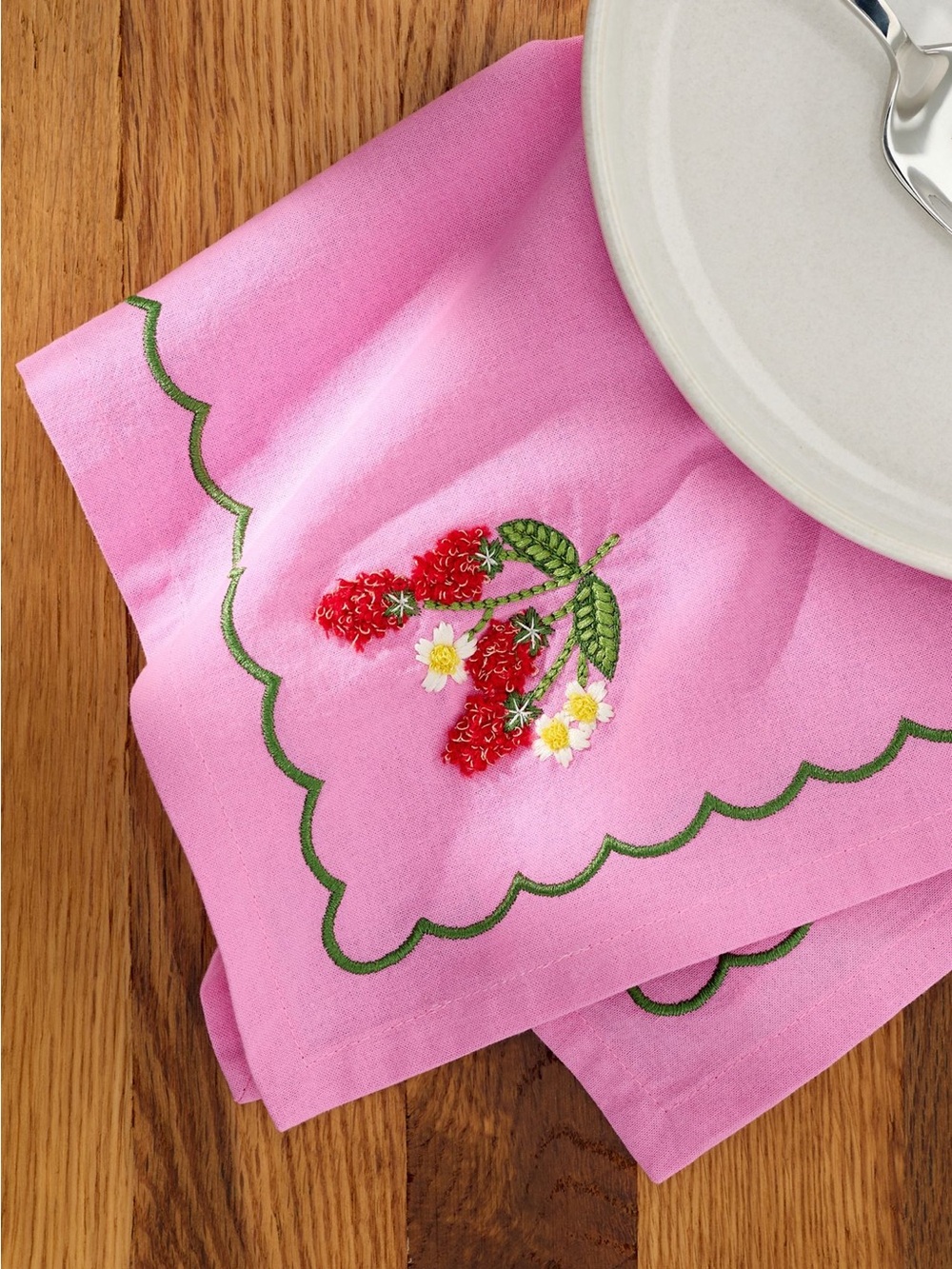 Anthropologie Pink Floral Embroidered Linen Napkins with Green Scallop Set of 4